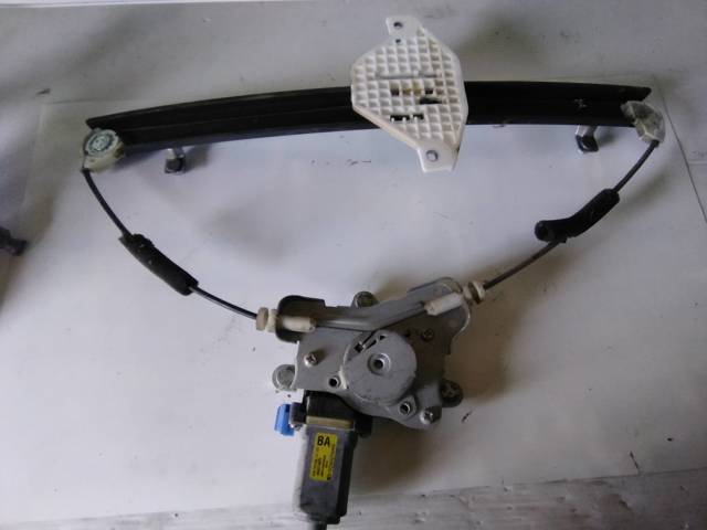 96627079 Motor del elevalunas de la puerta delantera izquierda  disponible Burgos