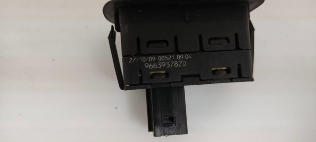 PEUGEOT 96639378ZD Unidad de control de elevalunas trasero  en stock Terrassa