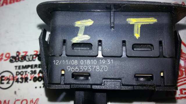 PEUGEOT 96639378ZD Unidad de control de elevalunas trasero  en stock Salamanca