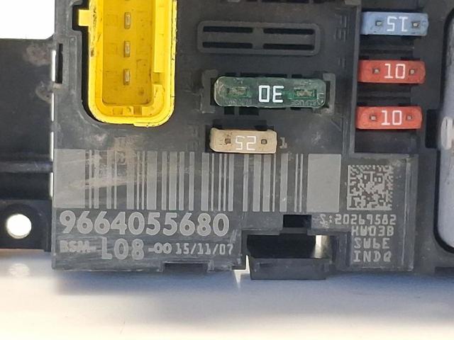 9664055680 PEUGEOT Caja de fusibles  disponible Alicante