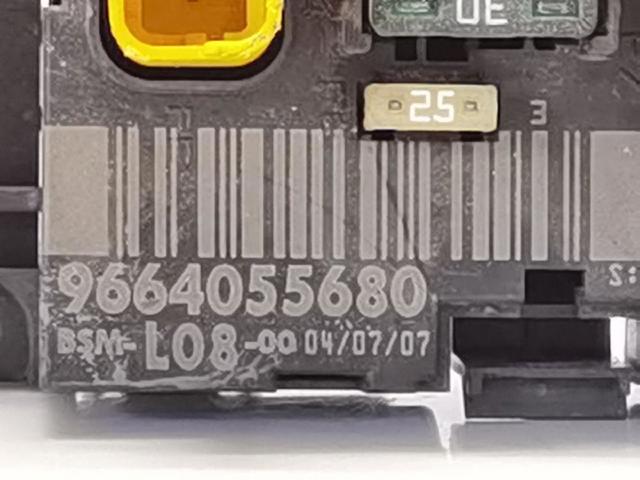 9664055680 Caja de fusibles  en stock Granada