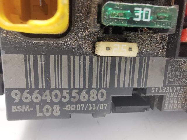 9664055680 PEUGEOT Caja de fusibles  en stock Córdoba