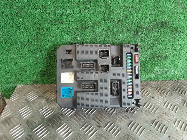 PEUGEOT 9664156780 Caja de fusibles  en stock Valencia