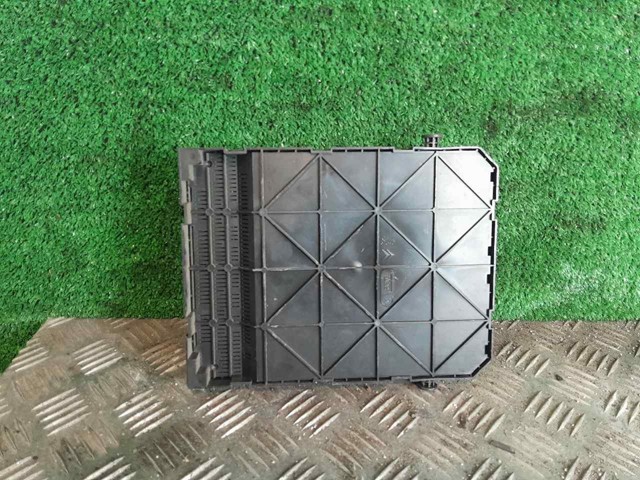 PEUGEOT 9664156780 Caja de fusibles  disponible Valladolid