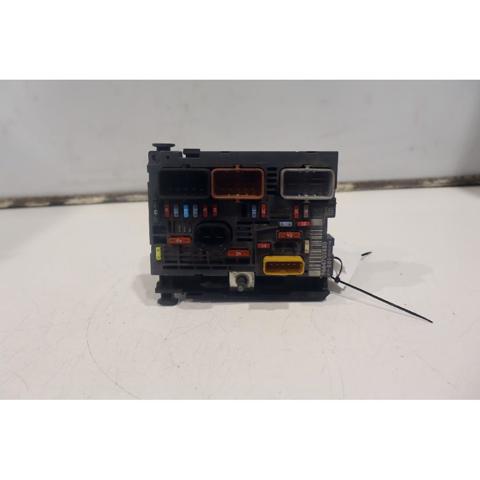 PEUGEOT 9664705880 Caja de fusibles  comprar en Ponferrada