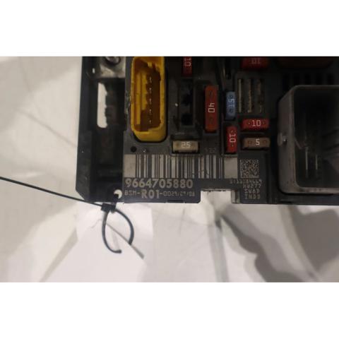9664705880 PEUGEOT Caja de fusibles comprar Bilbao