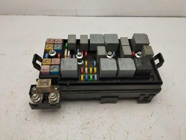 Caja reles Chevrolet Epica  (V250)