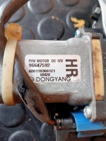 96647592 Motor del elevalunas de la puerta trasera derecha  disponible Málaga