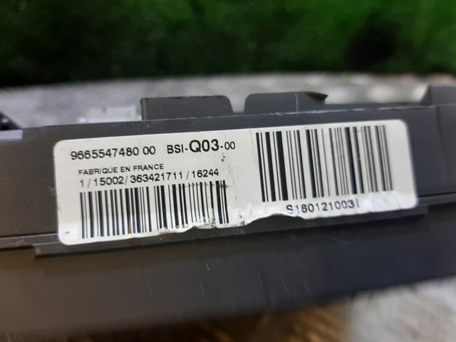 PEUGEOT 9665547480 Caja de fusibles  disponible España
