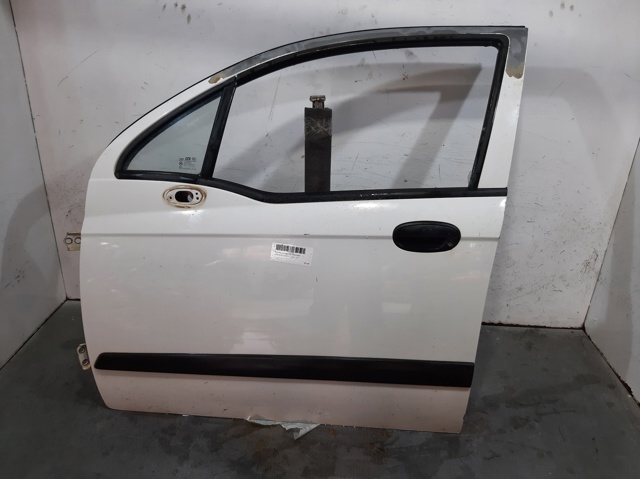 Comprar Puerta delantera izquierda Chevrolet Spark (Matiz) M200, M250 a bajo precio