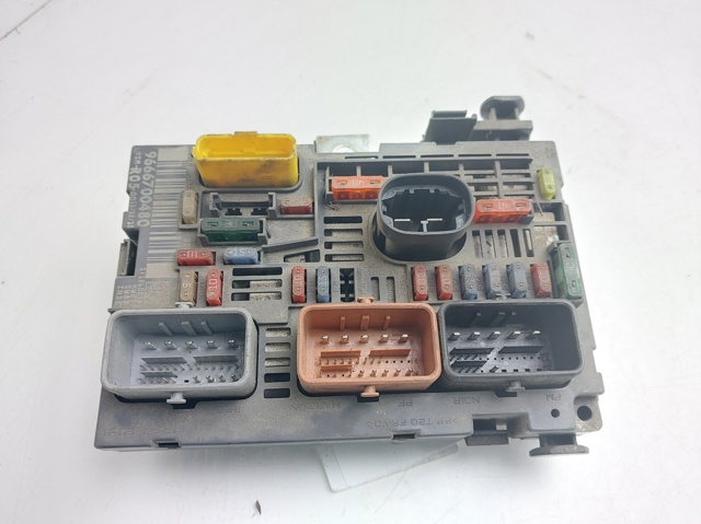 9666700480 PEUGEOT Caja de fusibles comprar Bilbao