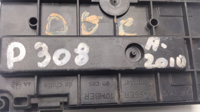9666700480 Caja de fusibles  en stock Sabadell