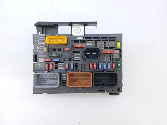 9666700480 Caja de fusibles  comprar en Reus