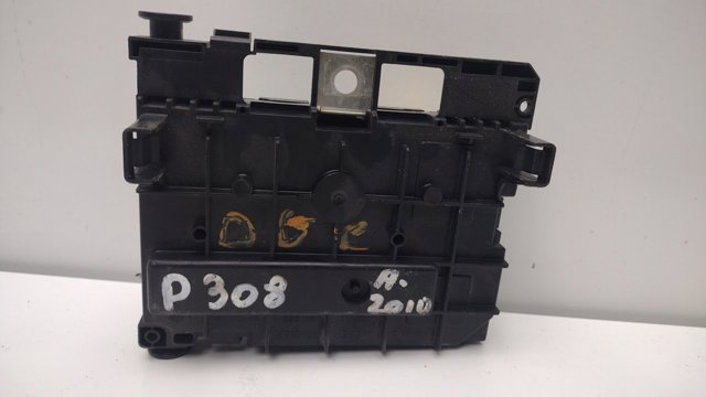 9666700480 Caja de fusibles  disponible Utrera