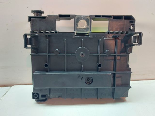 PEUGEOT 9666700480 Caja de fusibles  comprar en Albacete