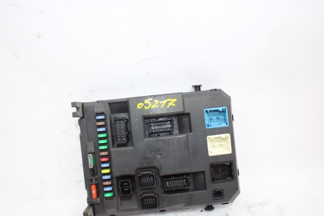 PEUGEOT 9666952280 Caja de fusibles trasera interior  comprar en Murcia