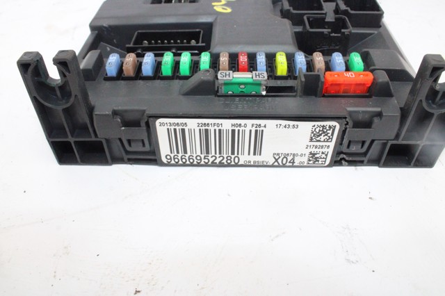 PEUGEOT 9666952280 Caja de fusibles trasera interior comprar Tarragona