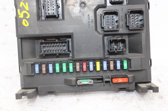 9666952280 Caja de fusibles trasera interior  en stock Castellón