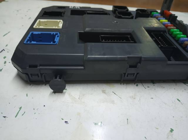 PEUGEOT 9666952380 Caja de fusibles  en stock Salamanca