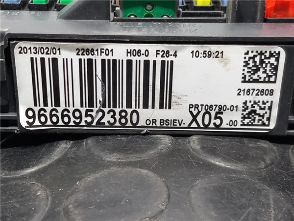 9666952380 PEUGEOT Caja de fusibles  en stock Córdoba