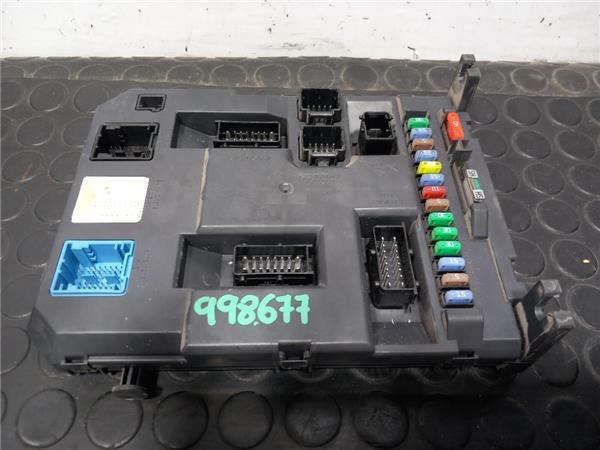PEUGEOT 9666952380 Caja de fusibles  en stock Terrassa