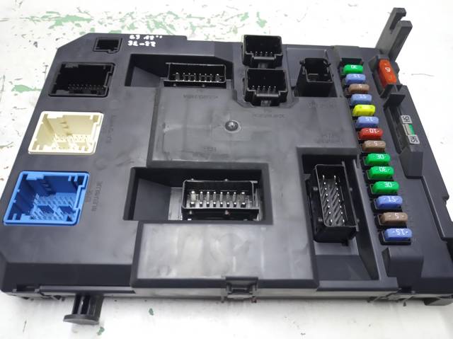9666952380 PEUGEOT Caja de fusibles  en stock Huelva