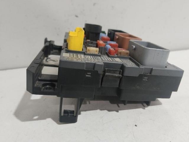 9667044880 PEUGEOT Caja de fusibles  disponible Vigo