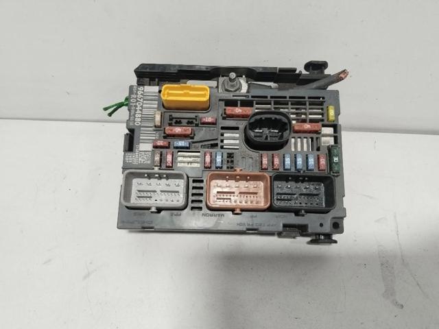 Caja reles para Citroen C4  (UA)