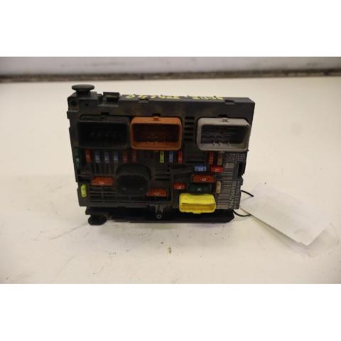 PEUGEOT 9667044980 Caja de fusibles  comprar en Ponferrada