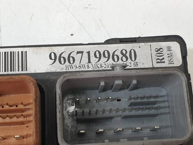 9667199680 PEUGEOT Caja de fusibles  en stock Córdoba