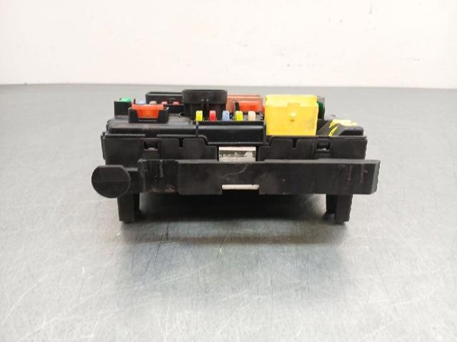 9667199680 PEUGEOT Caja de fusibles  en stock Huelva