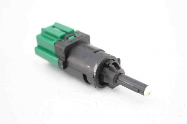 PEUGEOT 9670430580 Interruptor de luz de freno  disponible Lugo