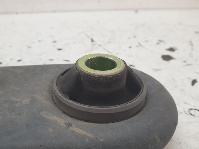 9670771480 Brazo inferior derecho de la suspensión delantera  disponible Utrera
