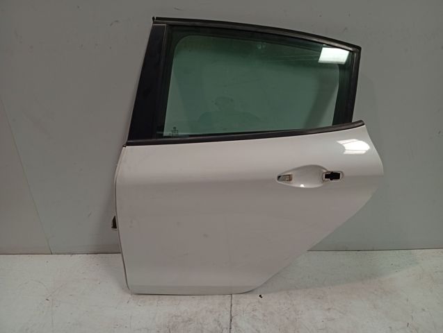 Puerta trasera izquierda Peugeot 208 CA, CC