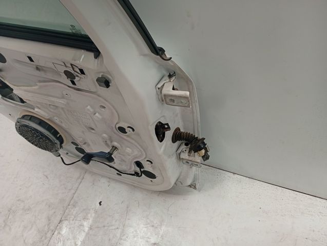 Puerta trasera izquierda Peugeot 208 CA, CC