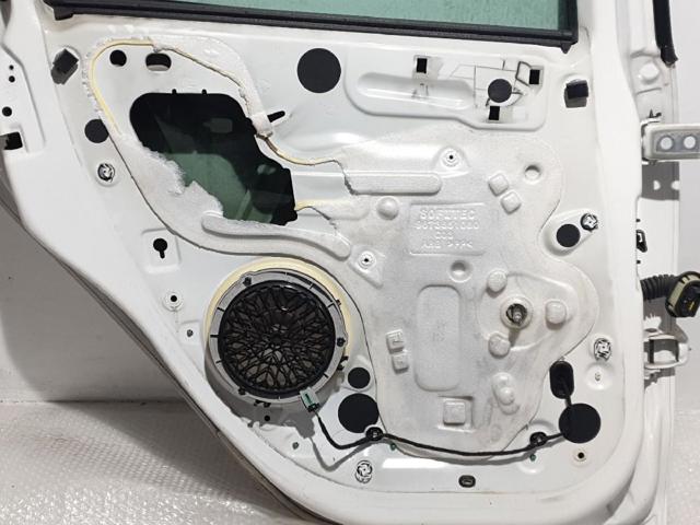 Puerta trasera izquierda Peugeot 208 CA, CC