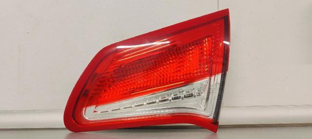 9672155480 PEUGEOT Piloto trasero interior derecho  en stock Huelva