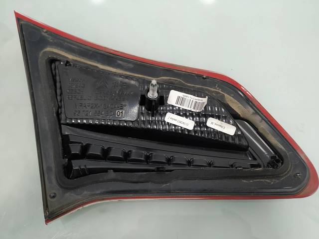 967215548001 PEUGEOT Piloto trasero interior derecho  comprar en Lleida