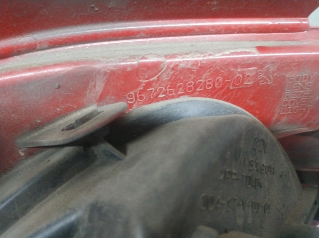 9672628280 PEUGEOT Piloto trasero izquierdo  disponible Vigo
