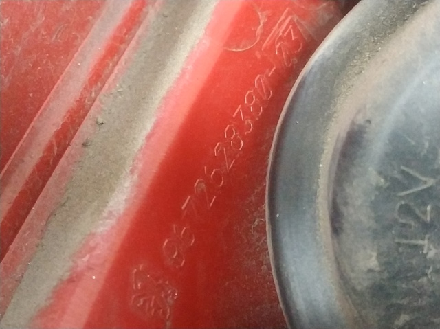 9672628380 PEUGEOT Piloto trasero derecho comprar Bilbao