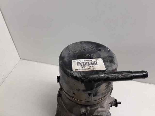 PEUGEOT 9673173780 Bomba de dirección  en stock Terrassa