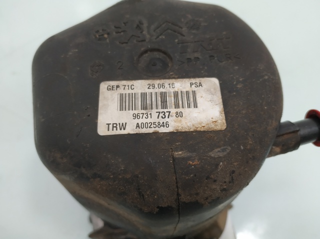 PEUGEOT 9673173780 Bomba de dirección asistida  comprar en Albacete