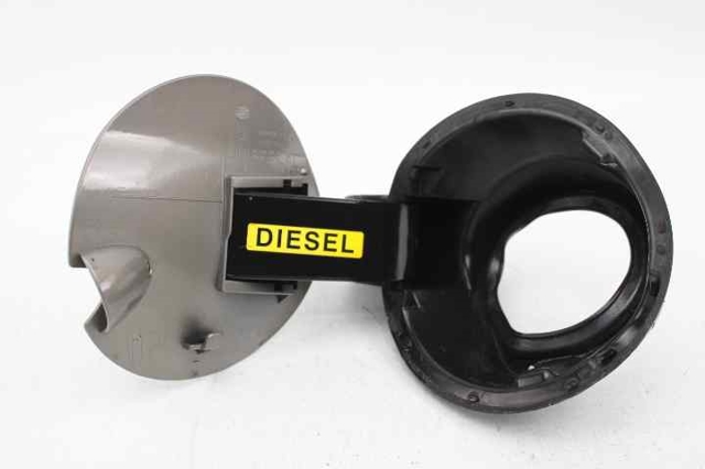 PEUGEOT 9673905980 Tapa del depósito de combustible  disponible Valladolid