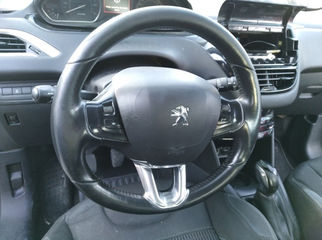 Volante Peugeot 208 CA, CC