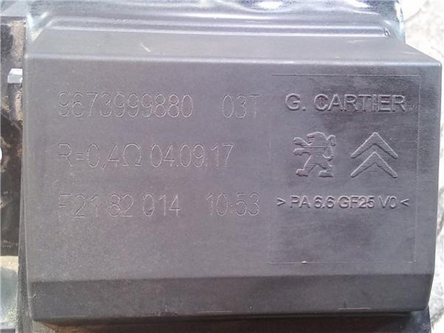 PEUGEOT 9673999880 Regulador de velocidad del ventilador de refrigeración (unidad de control) comprar Pamplona