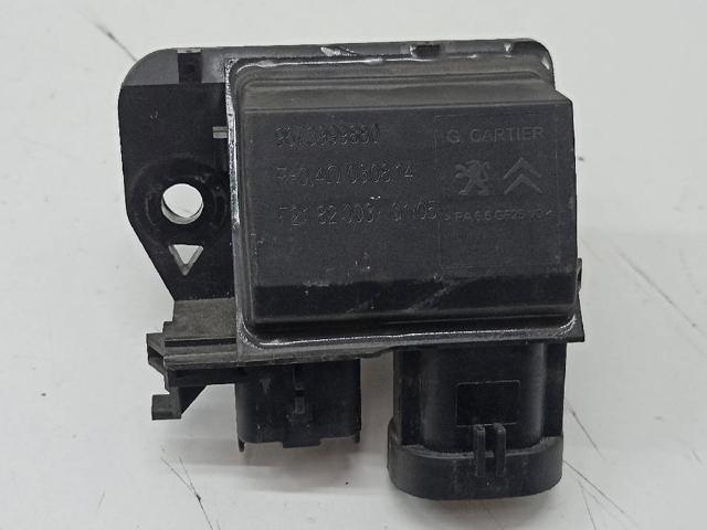 9673999880 PEUGEOT Regulador de velocidad del ventilador de refrigeración (unidad de control)  en stock Gandía