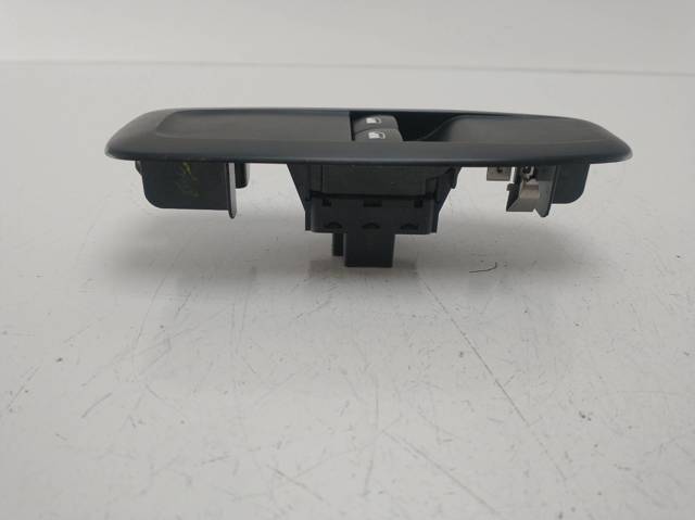 PEUGEOT 96749245ZD Interruptor de elevalunas delantera izquierda  en stock Terrassa