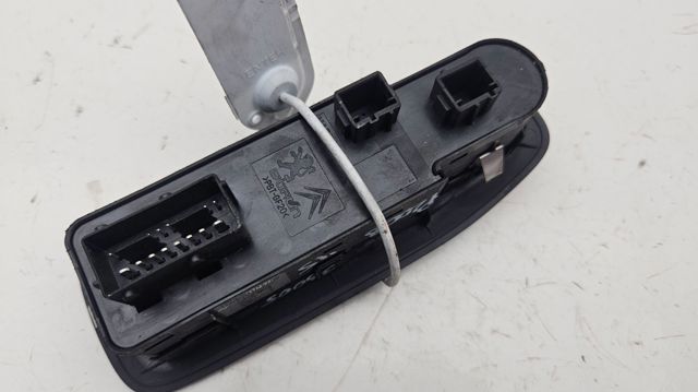 96749624ZD Unidad de control de elevalunas delantera izquierda  disponible Utrera