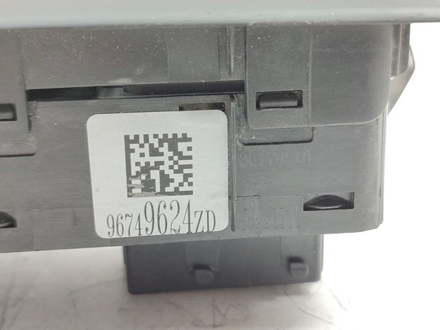 PEUGEOT 96749624ZD Unidad de control de elevalunas delantera izquierda  disponible Valladolid