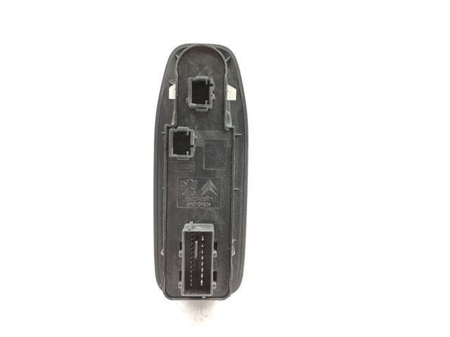 96749624ZD PEUGEOT Interruptor de elevalunas delantera izquierda  en stock Córdoba